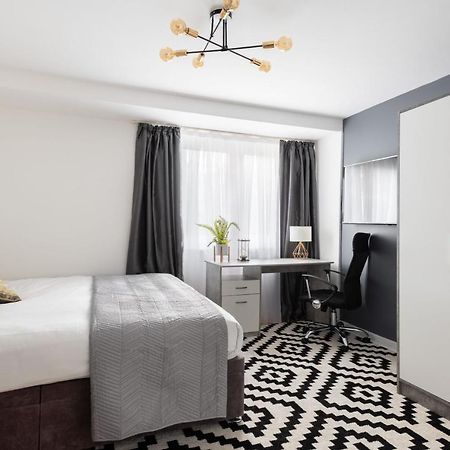 Spacious And Modern 4 Bed Apartment Next To Borough Station 伦敦 外观 照片