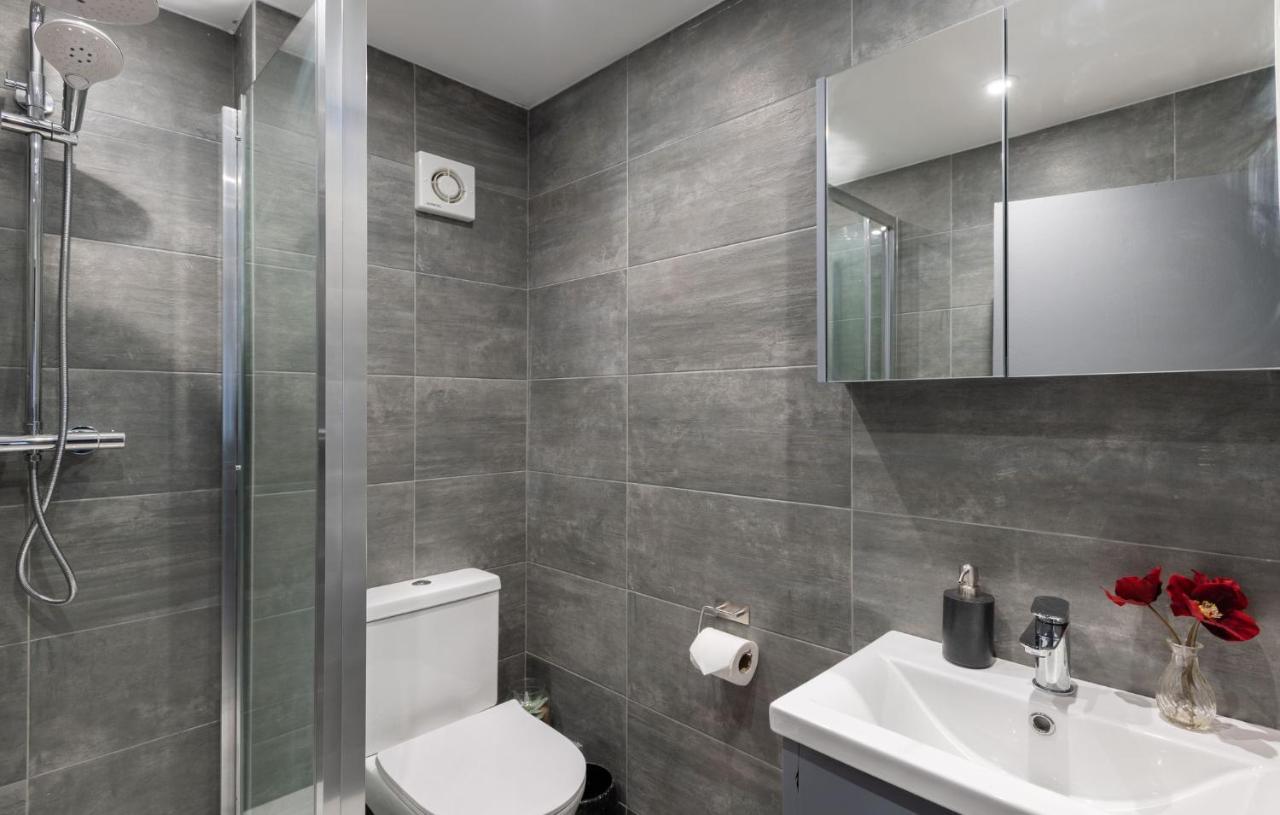Spacious And Modern 4 Bed Apartment Next To Borough Station 伦敦 外观 照片