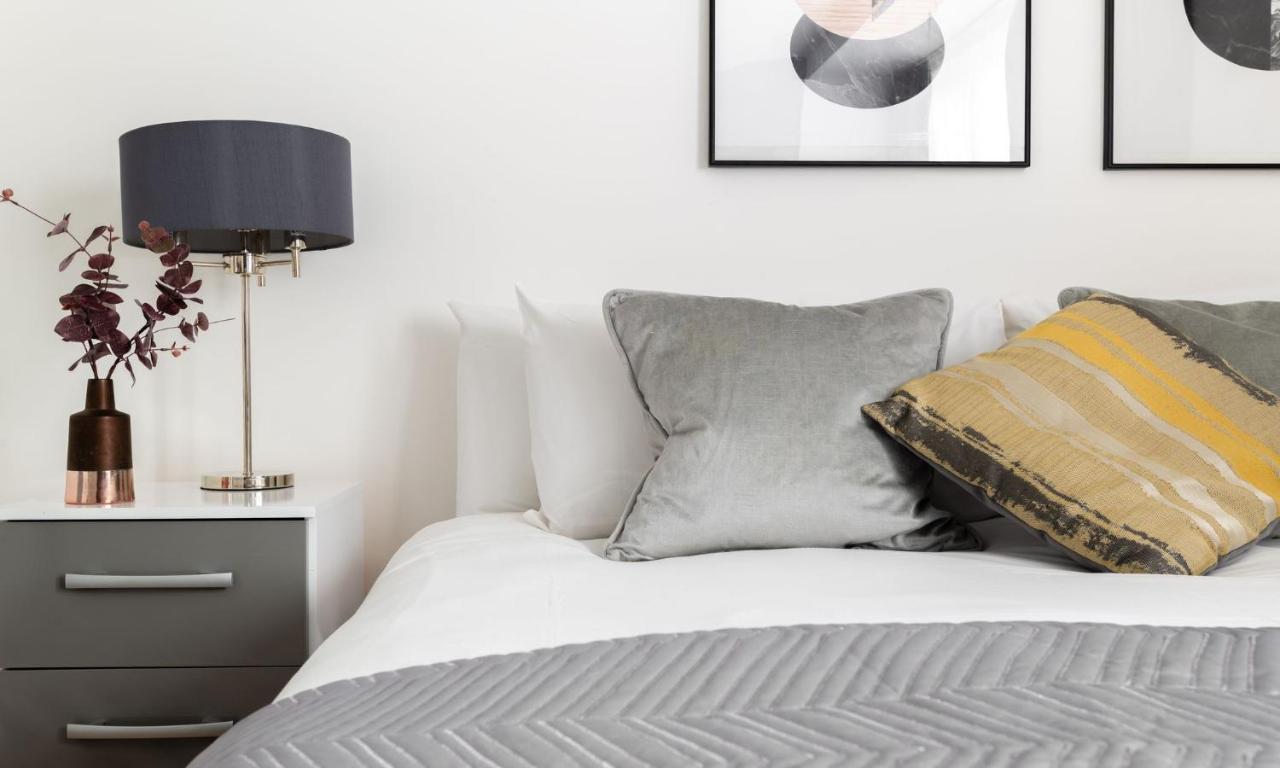 Spacious And Modern 4 Bed Apartment Next To Borough Station 伦敦 外观 照片