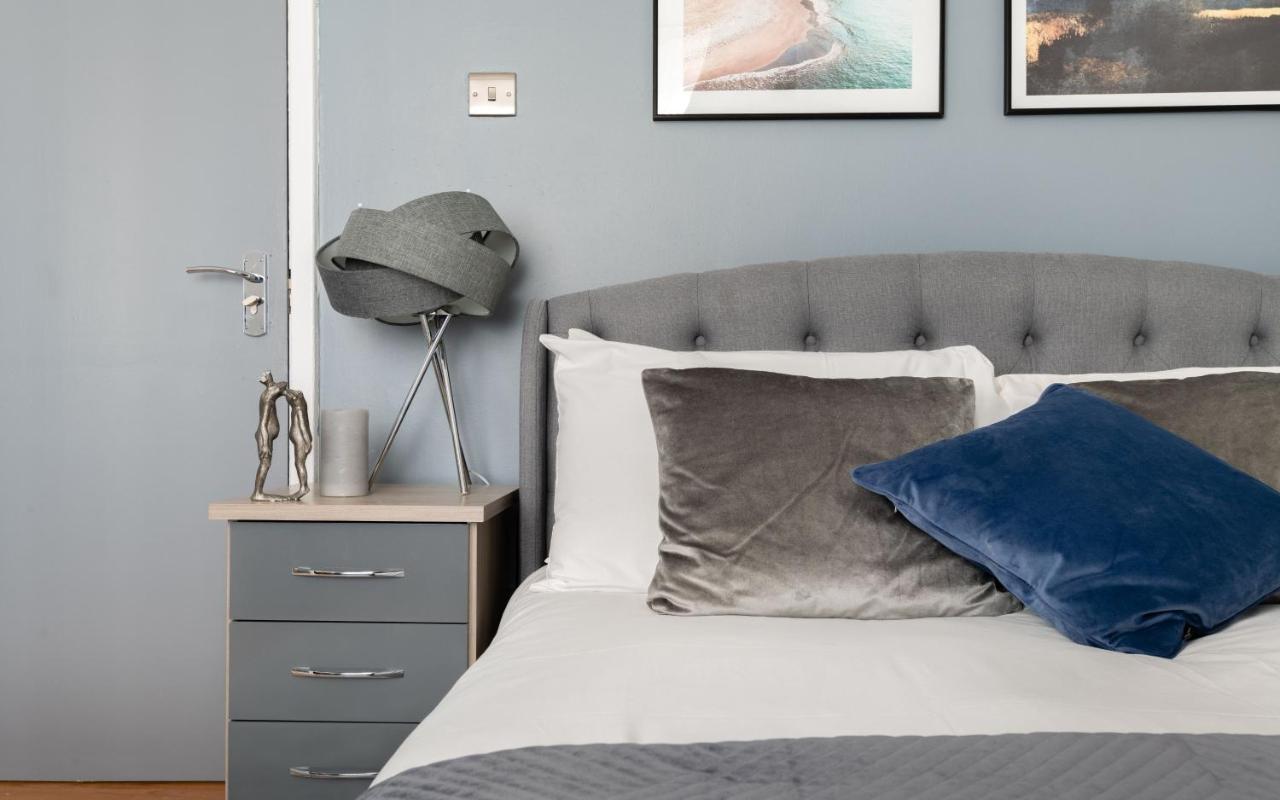 Spacious And Modern 4 Bed Apartment Next To Borough Station 伦敦 外观 照片